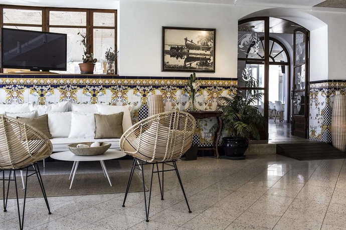 Imagen de los interiores del Hotel Marina, Roses. Foto 15