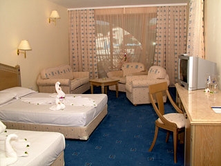 Imagen de la habitación del Hotel Marina Royal Palace. Foto 3