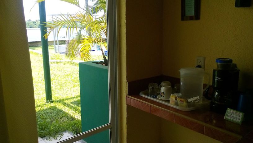 Imagen de la habitación del Hotel Marina San Blas. Foto 6