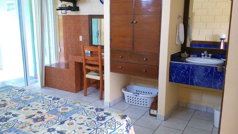 Imagen de la habitación del Hotel Marina San Blas. Foto 9