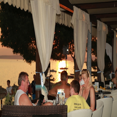 Imagen del bar/restaurante del Hotel Marina, Selce. Foto 8