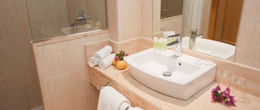 Imagen de la habitación del Hotel Marina Soller and Wellness Spa. Foto 8