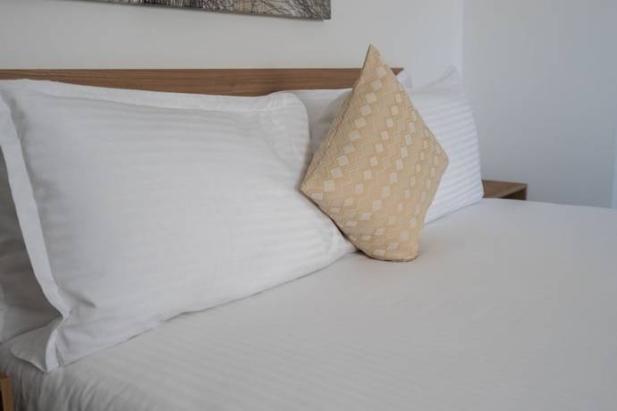 Imagen de la habitación del Hotel Marina Studios. Foto 16