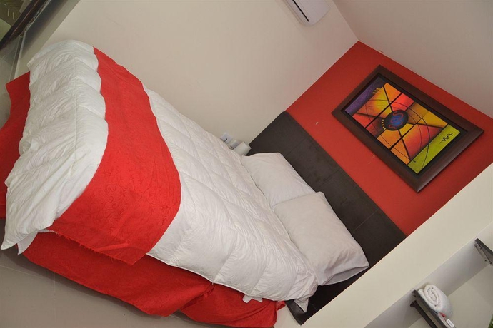 Imagen general del Hotel Marina Suites By Geh Suites. Foto 6