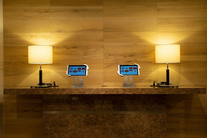 Imagen de los interiores del Hotel Marina Sunrise Osaka Bay. Foto 27