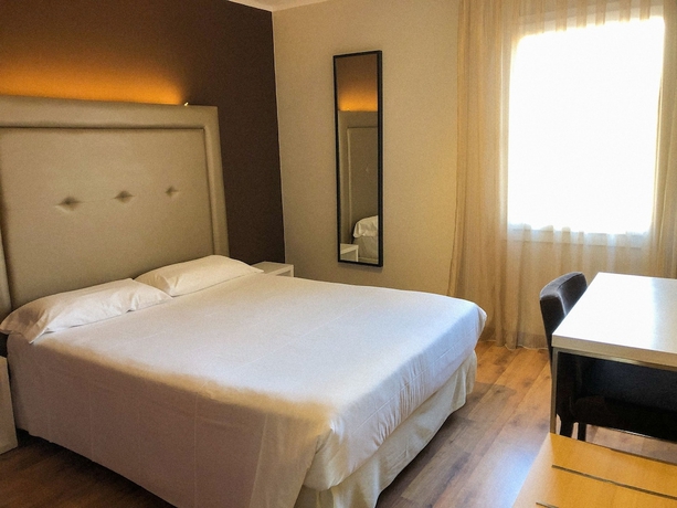 Imagen de la habitación del Hotel Marina Tossa. Foto 2