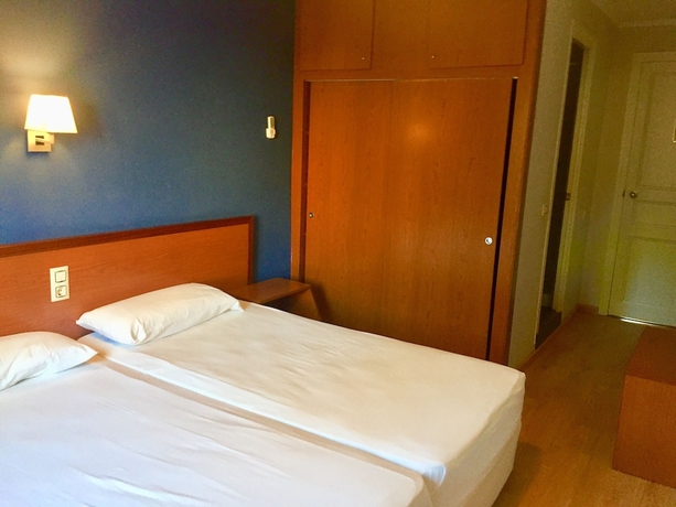 Imagen de la habitación del Hotel Marina Tossa. Foto 14