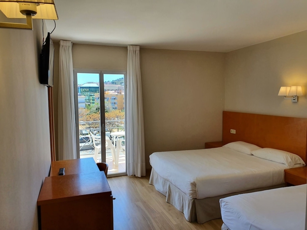Imagen de la habitación del Hotel Marina Tossa. Foto 17