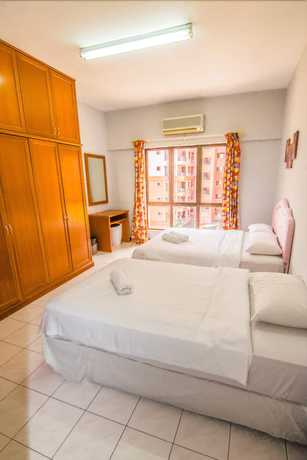 Imagen de la habitación del Hotel Marina Travellers Suite Marina Court. Foto 20
