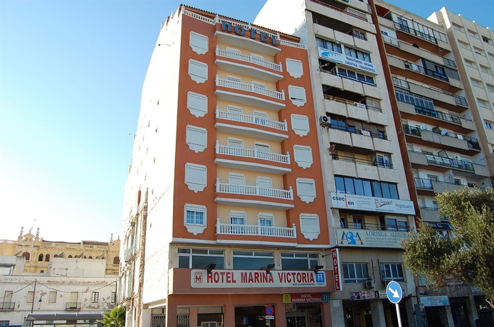 Imagen de los exteriores del Hotel Marina Victoria. Foto 8