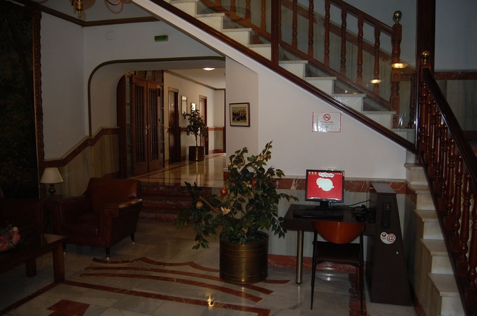 Imagen de los interiores del Hotel Marina Victoria. Foto 14