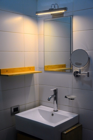 Imagen de la habitación del Hotel Marina View Residence. Foto 19