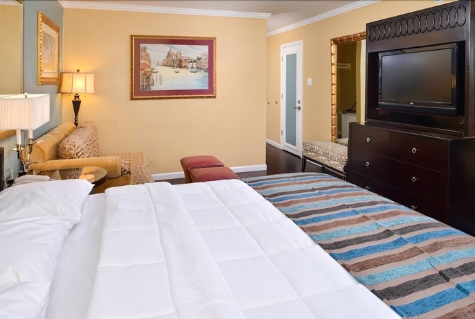 Imagen de la habitación del Hotel Marina Village Inn. Foto 2