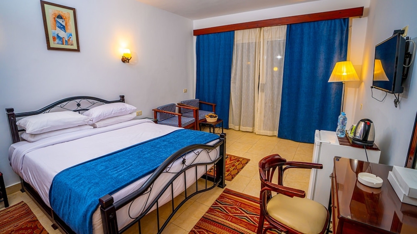 Imagen de la habitación del Hotel Marina Wadi Degla. Foto 6