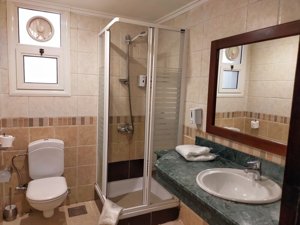 Imagen de la habitación del Hotel Marina Wadi Degla. Foto 14