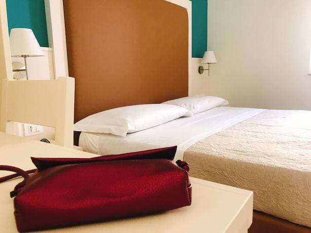 Imagen de la habitación del Hotel Marina del Capo, Ricadi. Foto 12