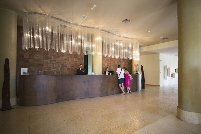 Imagen de los interiores del Hotel Marinagri Greenblu. Foto 15