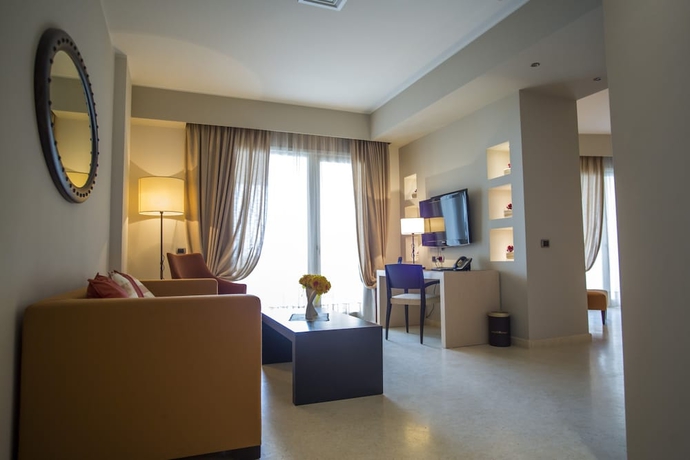 Imagen de la habitación del Hotel Marinagri Greenblu. Foto 9