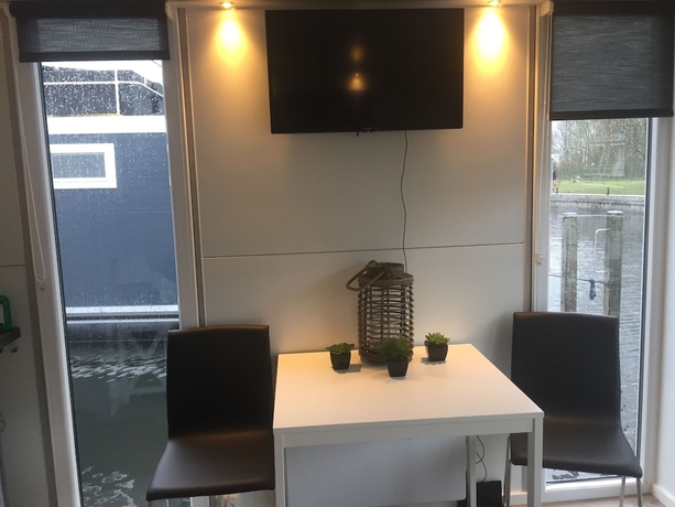 Imagen de la habitación del Hotel Marinaparcs Naarden. Foto 10