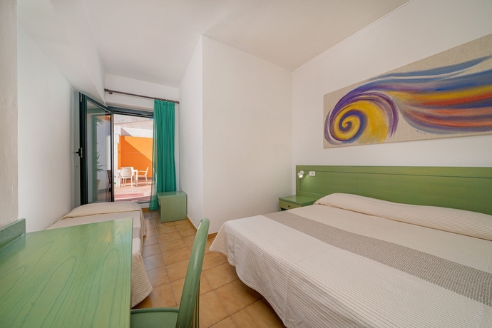 Imagen de la habitación del Hotel Marinaro. Foto 5