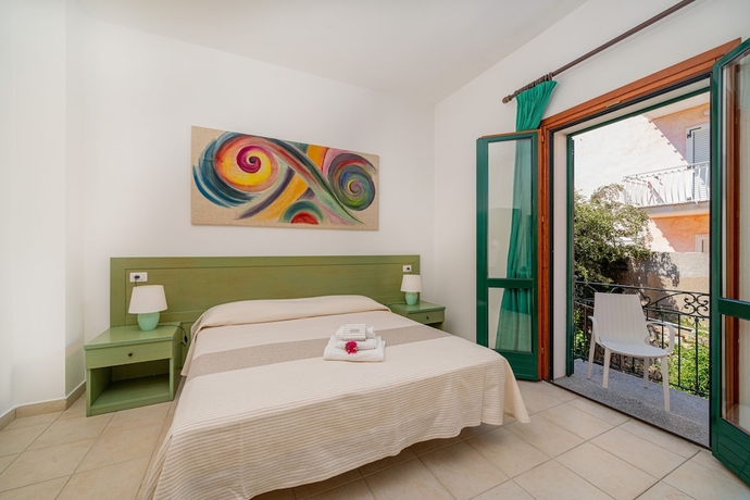 Imagen de la habitación del Hotel Marinaro. Foto 11