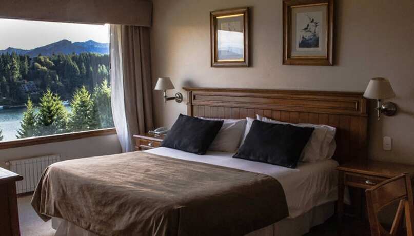 Imagen de la habitación del Hotel Marinas Alto Manzano. Foto 16