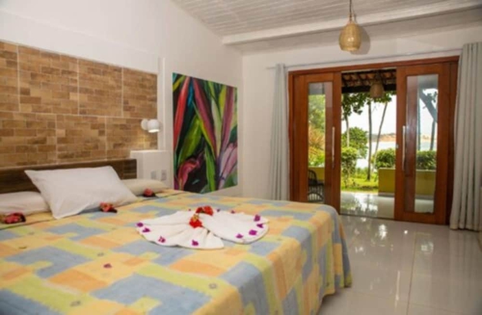 Imagen de la habitación del Hotel Marinas Resort. Foto 11