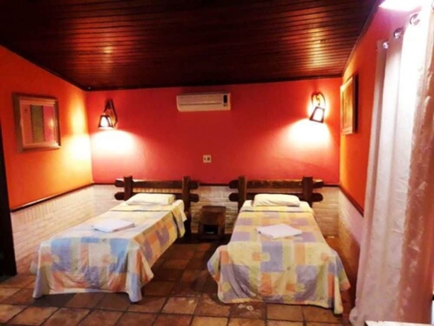 Imagen de la habitación del Hotel Marinas Resort. Foto 13