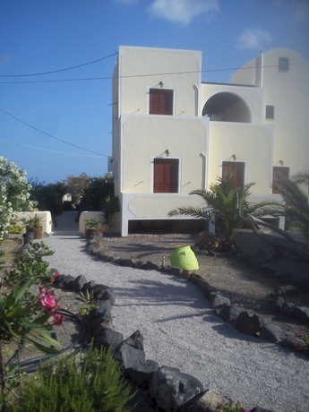 Imagen de los exteriores del Hotel Marina's Studios. Foto 9