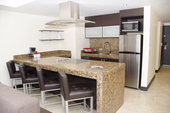 Imagen de la habitación del Hotel Marinaterra and Spa. Foto 6