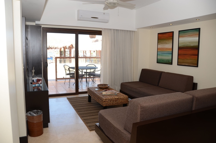Imagen de la habitación del Hotel Marinaterra and Spa. Foto 9