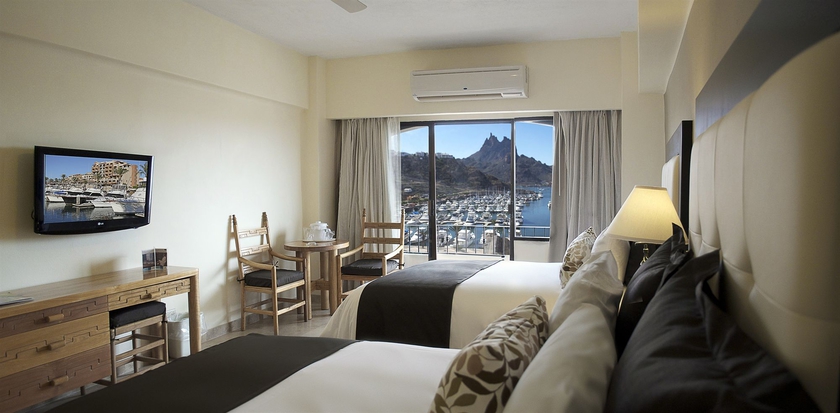 Imagen de la habitación del Hotel Marinaterra and Spa. Foto 10