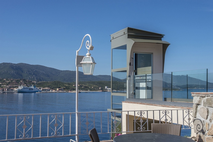 Imagen de los exteriores del Hotel Marinca and Spa. Foto 9