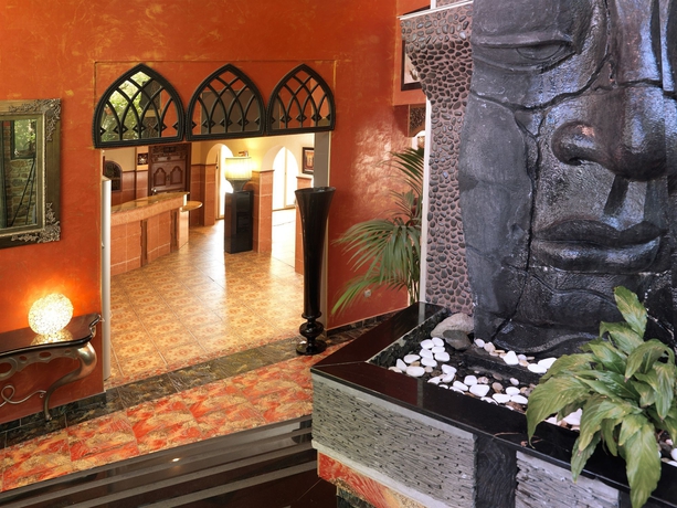 Imagen de los interiores del Hotel Marinca and Spa. Foto 13