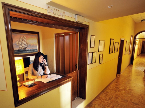 Imagen de los interiores del Hotel Marine, Florencia. Foto 12