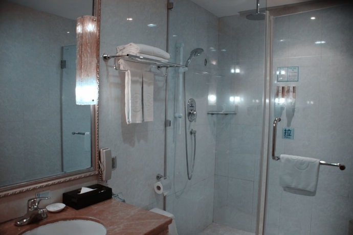 Imagen de la habitación del Hotel Marine Garden. Foto 8