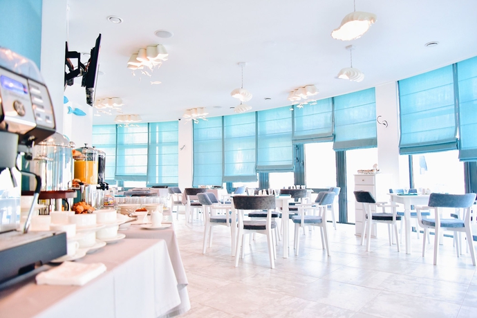 Imagen del bar/restaurante del Hotel Marine Palace, Gelendzhik. Foto 5
