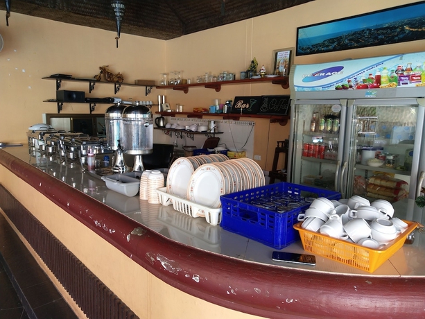 Imagen del bar/restaurante del Hotel Marine Paradise. Foto 4