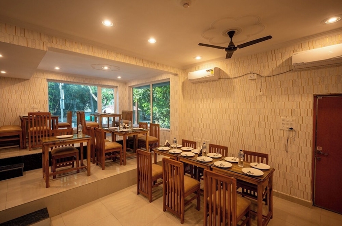 Imagen del bar/restaurante del Hotel Marine, Varanasi. Foto 4