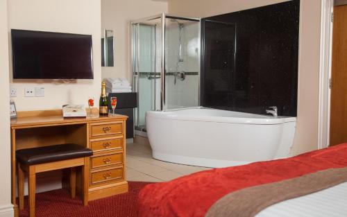 Imagen de la habitación del Hotel Marine and Lawn Portrush. Foto 10