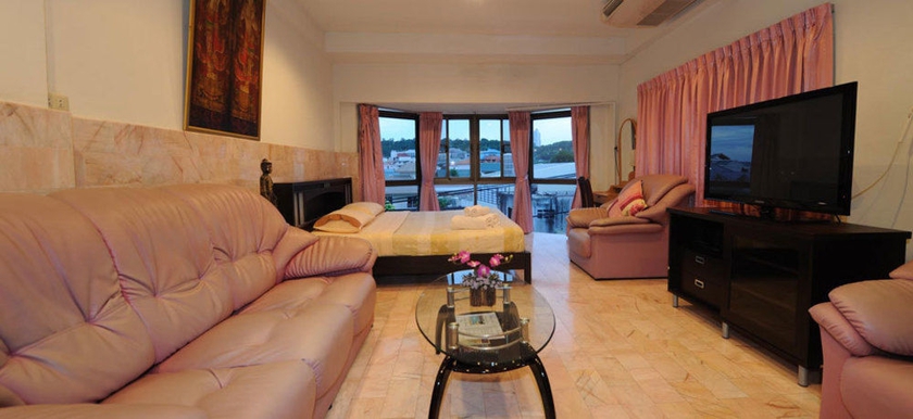 Imagen de los interiores del Hotel Marine paradise Encore. Foto 2