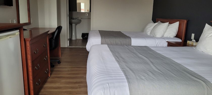 Imagen de la habitación del Hotel Marineau La Tuque. Foto 12