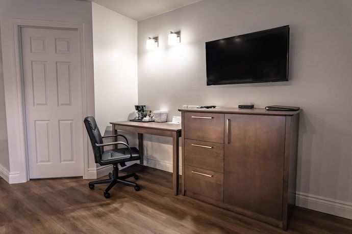 Imagen de la habitación del Hotel Marineau La Tuque. Foto 14