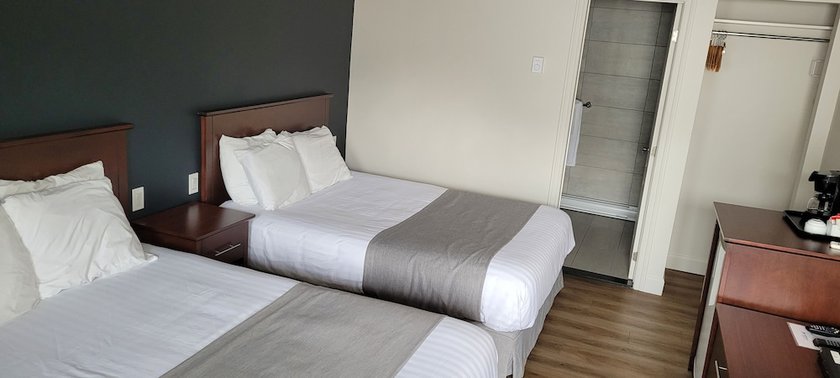 Imagen de la habitación del Hotel Marineau La Tuque. Foto 19