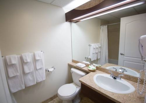 Imagen de la habitación del Hotel Marineau Shawinigan. Foto 11