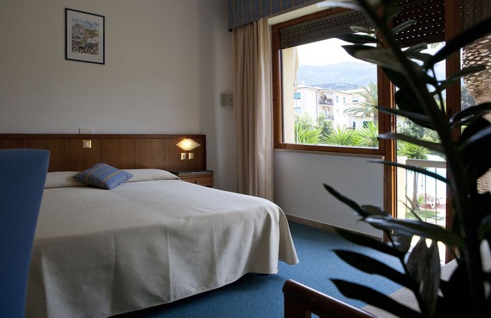 Imagen de la habitación del Hotel Marinella, Marciana Marina. Foto 14