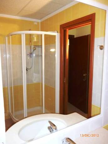 Imagen de la habitación del Hotel Marinella, Pizzo. Foto 8