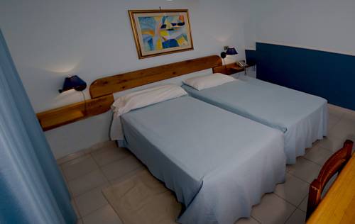 Imagen de la habitación del Hotel Marinella, Pizzo. Foto 11