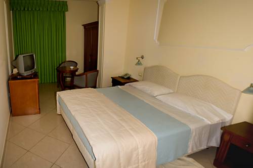 Imagen de la habitación del Hotel Marinella, Pizzo. Foto 14
