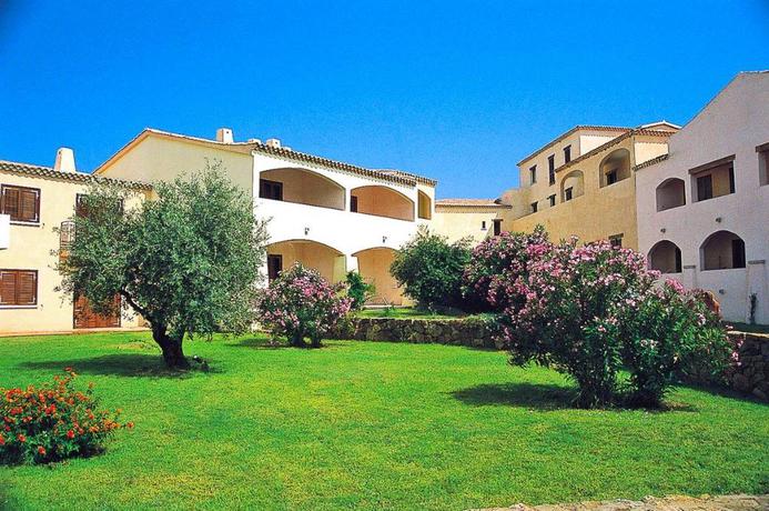 Imagen de los exteriores del Hotel Marinella Residence. Foto 6